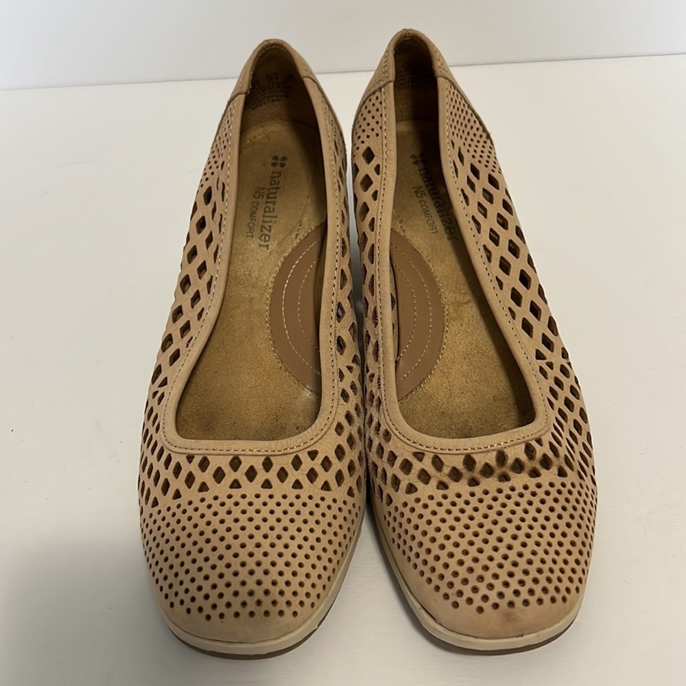 Naturalizer Brelynn N5 Comfort Tan Slip on Wedge shoe size 6.5M - Picture 6 of 11
